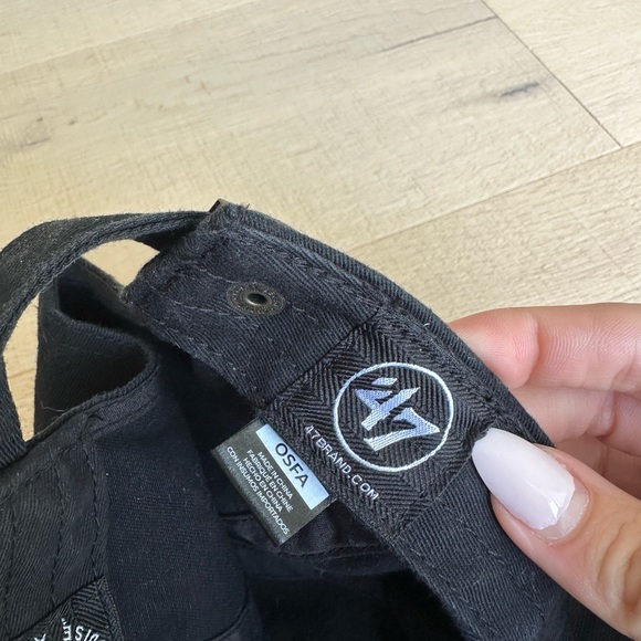 Yankees Hat - Picture 5 of 6